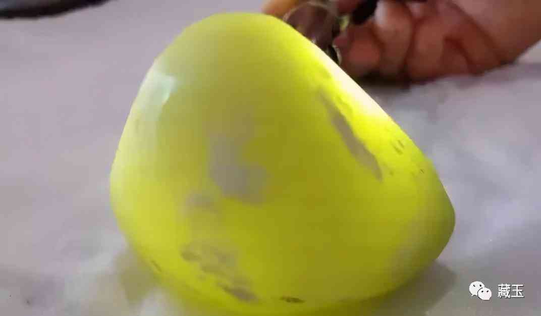 托帕石的价格(托帕石原石图片及价格)插图10