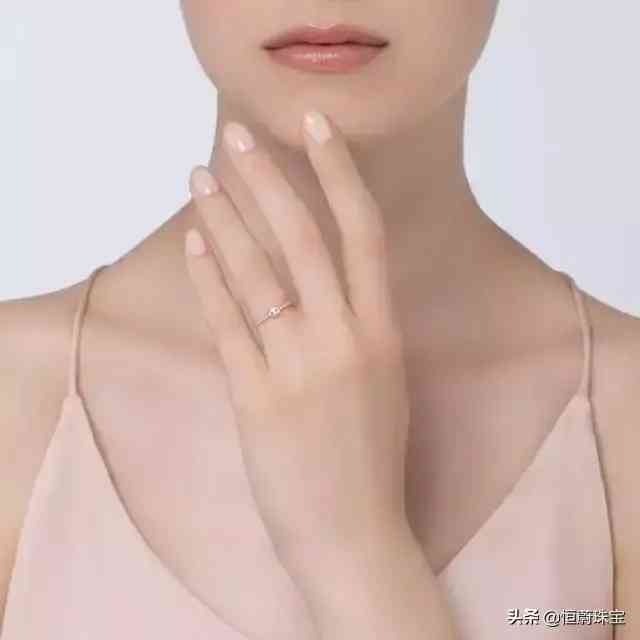 卡地亚求婚钻戒(卡地亚求婚钻戒价格 官网)插图2 卡地亚求婚钻戒(卡地亚求婚钻戒价格 官网)插图2