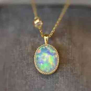 黑欧泊石的功效与禁忌(黑欧泊是什么宝石)插图2