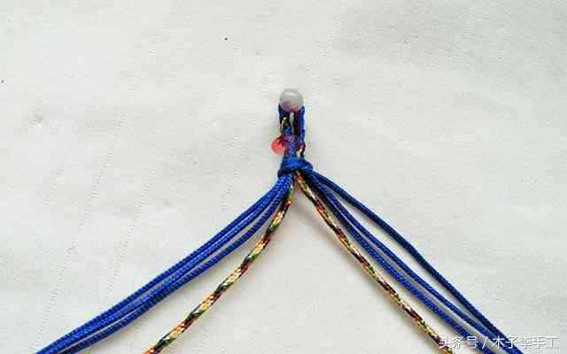 男士手链编织教程(男士手链编织教程 红绳)插图8 男士手链编织教程(男士手链编织教程 红绳)插图8