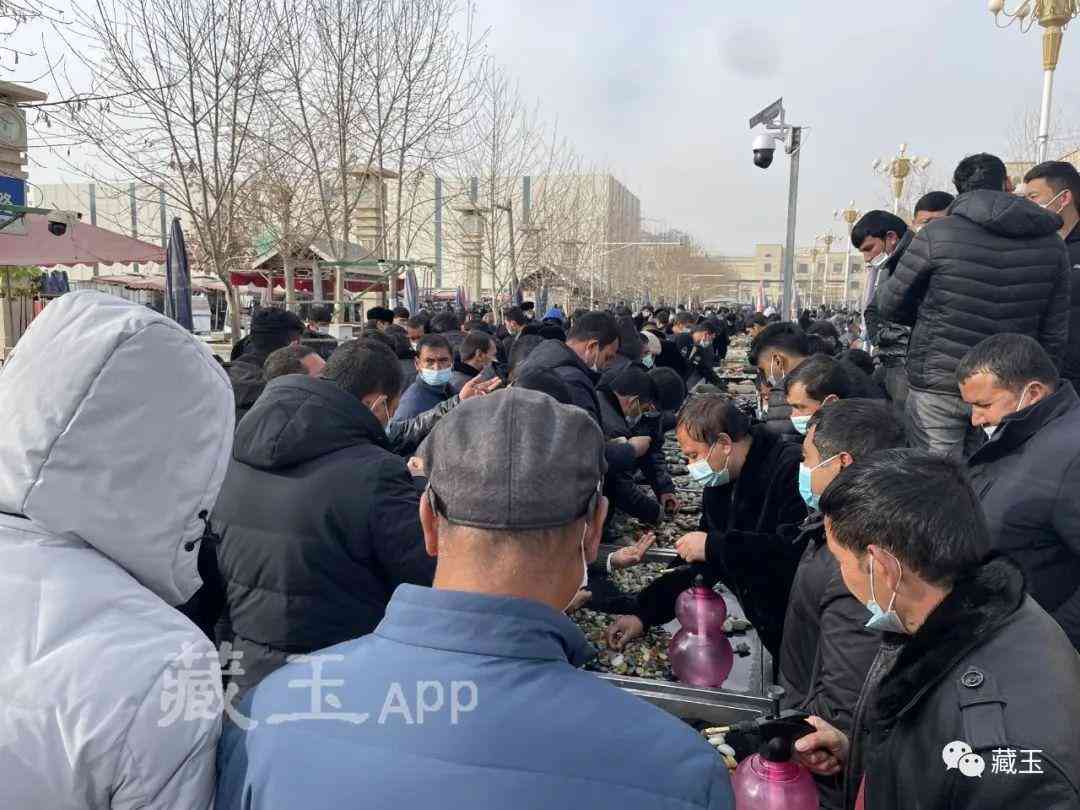 和田玉籽料根本卖不掉(和田玉什么颜色最贵依次顺序)插图2 和田玉籽料根本卖不掉(和田玉什么颜色最贵依次顺序)插图2