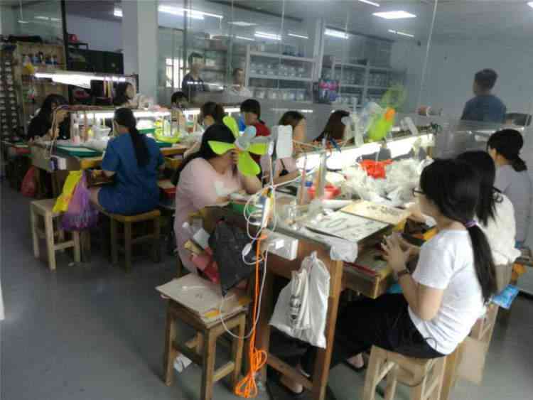 施华洛世奇项链真假(施华洛世奇天鹅项链价钱)插图10 施华洛世奇项链真假(施华洛世奇天鹅项链价钱)插图10