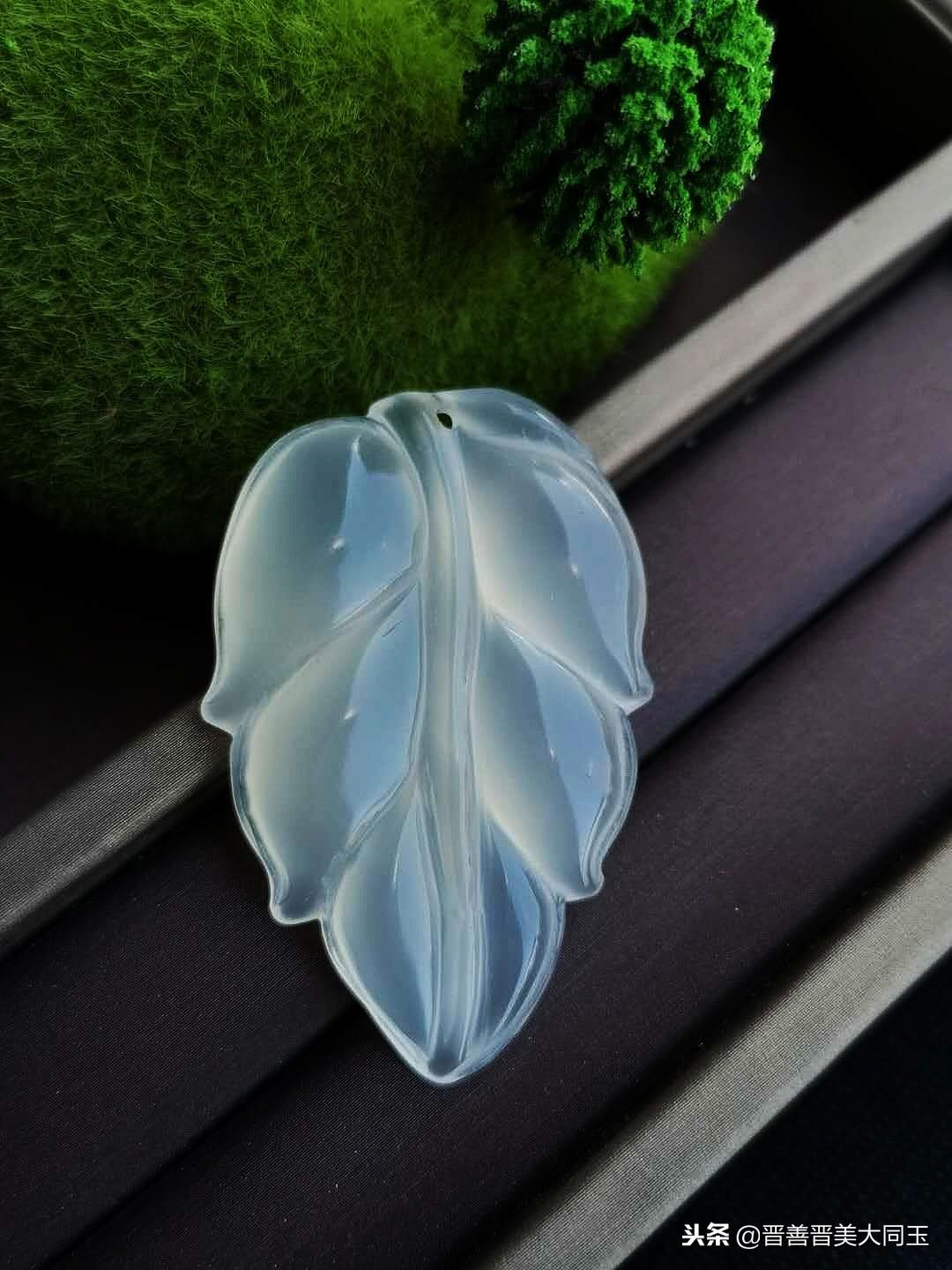 鉴定玉髓最好方法(玉髓长期佩戴对身体有影响吗)插图7