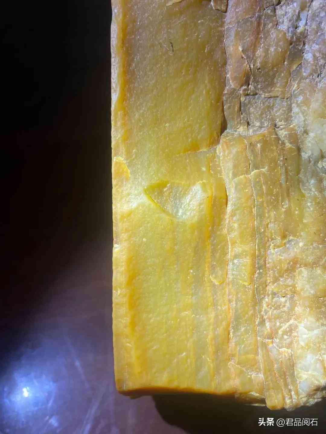 云南龙陵黄龙玉价格(为什么说黄龙玉不养人)插图1