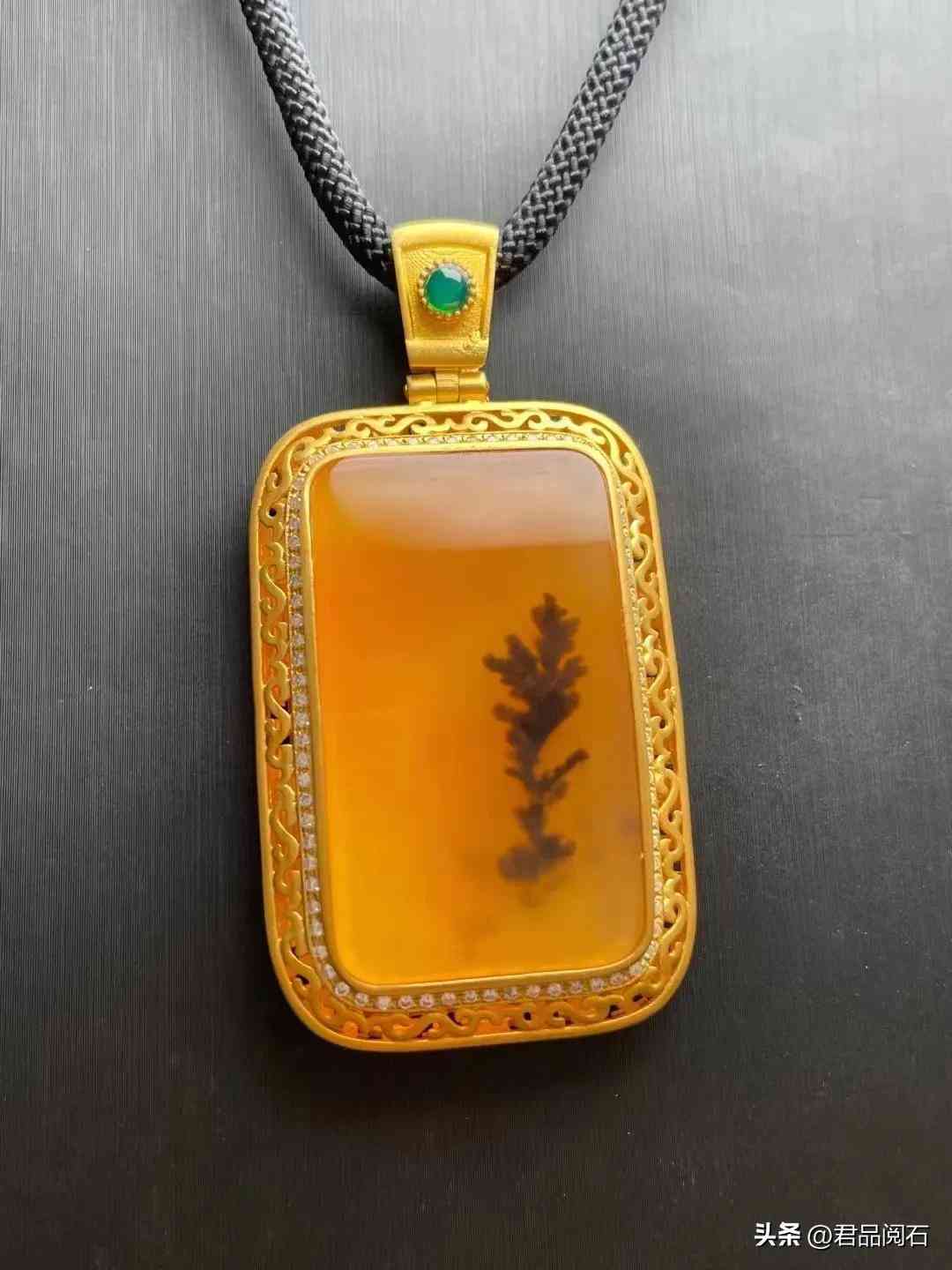 云南龙陵黄龙玉价格(为什么说黄龙玉不养人)插图8
