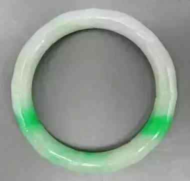 女士手镯尺寸一般多少(110斤女生戴多大手镯)插图4