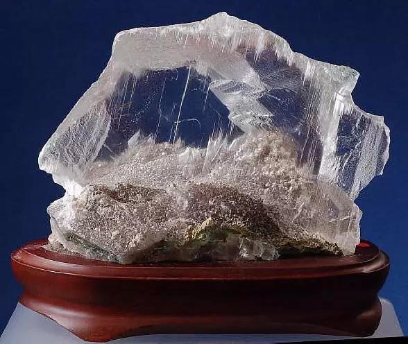 彩萤石的功效与作用(彩萤石的功效与作用图片)插图4