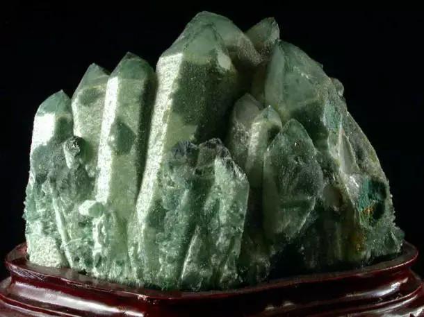 彩萤石的功效与作用(彩萤石的功效与作用图片)插图22