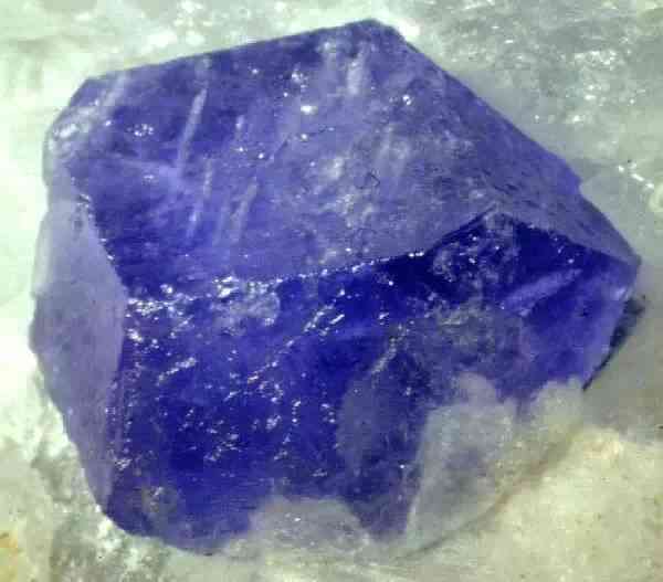 彩萤石的功效与作用(彩萤石的功效与作用图片)插图113