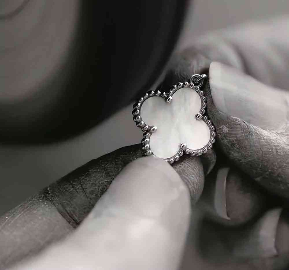 奢侈品项链十大品牌(宝格丽项链最经典的款式)插图1