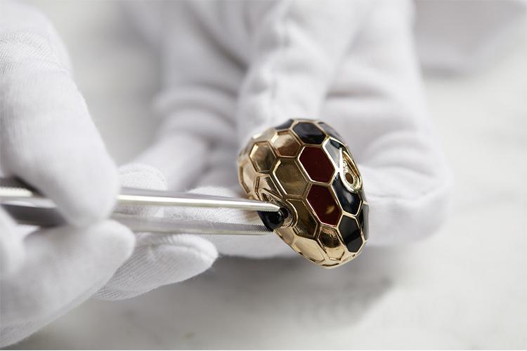 怎么查宝格丽是不是正品(怎么鉴定宝格丽项链是不是正品)插图4 怎么查宝格丽是不是正品(怎么鉴定宝格丽项链是不是正品)插图4