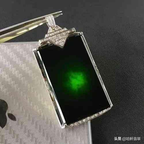 墨翠是什么档次的翡翠(墨翠是什么档次的翡翠图片)插图9 墨翠是什么档次的翡翠(墨翠是什么档次的翡翠图片)插图9