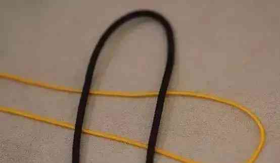 手串线绳怎样打结(手串收尾打死扣图解)插图2 手串线绳怎样打结(手串收尾打死扣图解)插图2