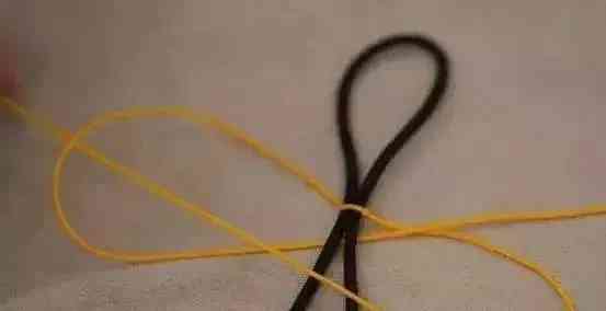 手串线绳怎样打结(手串收尾打死扣图解)插图7 手串线绳怎样打结(手串收尾打死扣图解)插图7