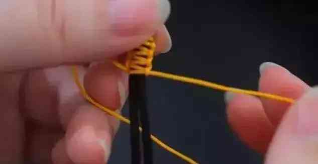 手串线绳怎样打结(手串收尾打死扣图解)插图13 手串线绳怎样打结(手串收尾打死扣图解)插图13