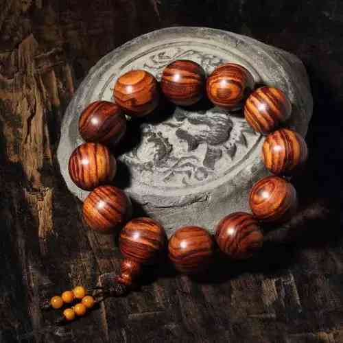 黄花梨手串怎么盘(买黄花梨手串谁家好)插图2