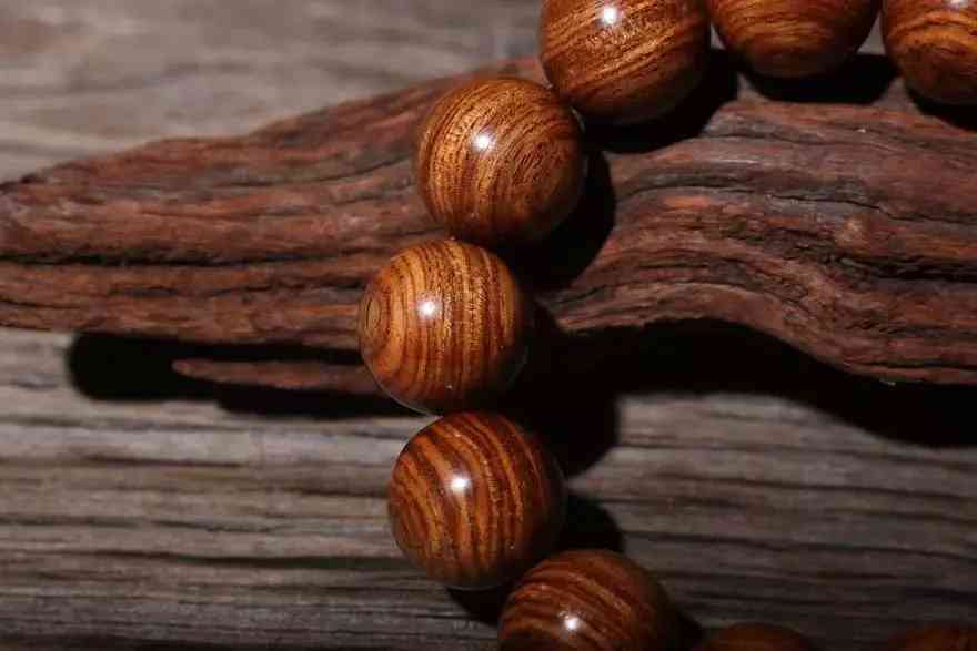 黄花梨手串怎么盘(买黄花梨手串谁家好)插图8