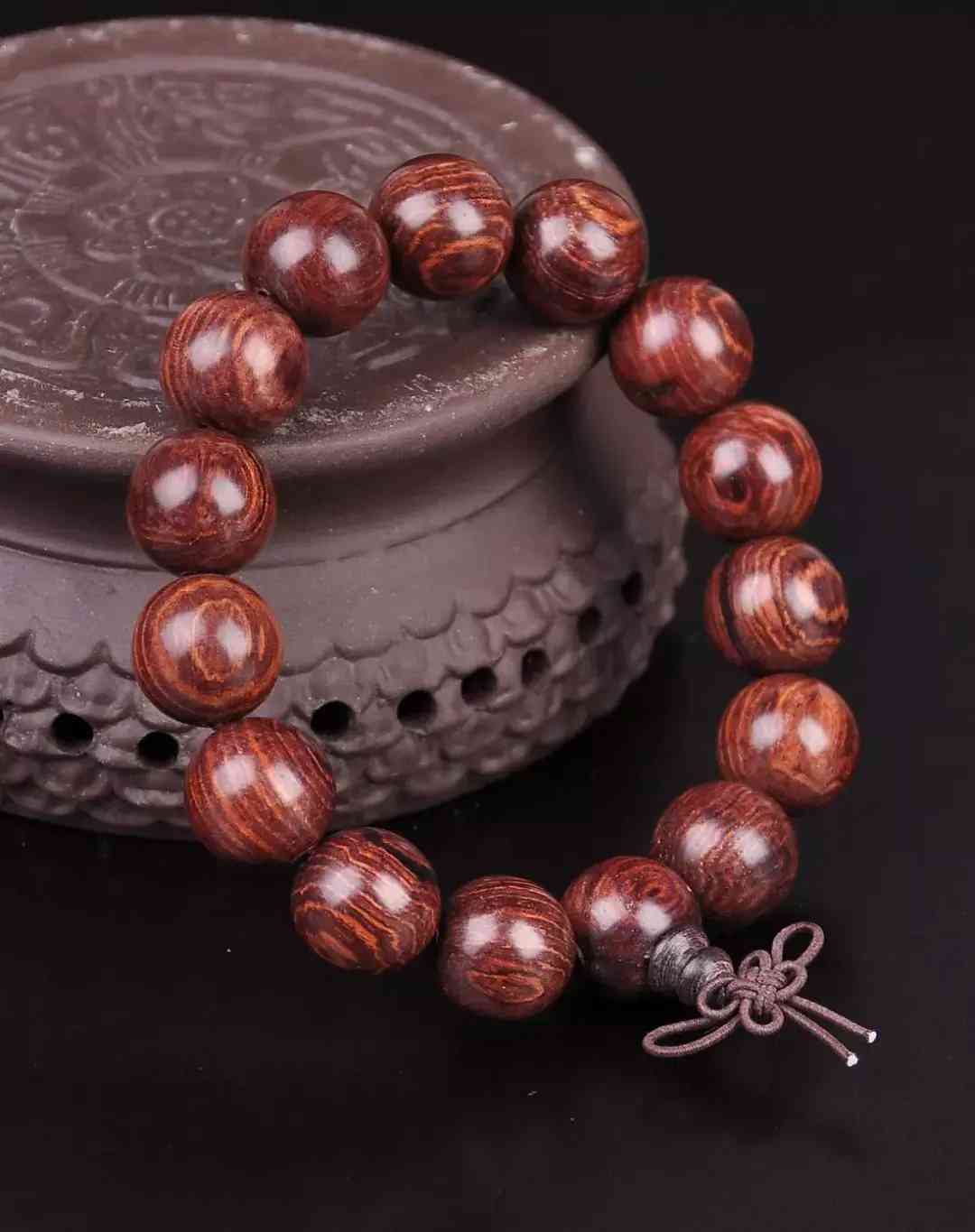 黄花梨手串怎么盘(买黄花梨手串谁家好)插图9