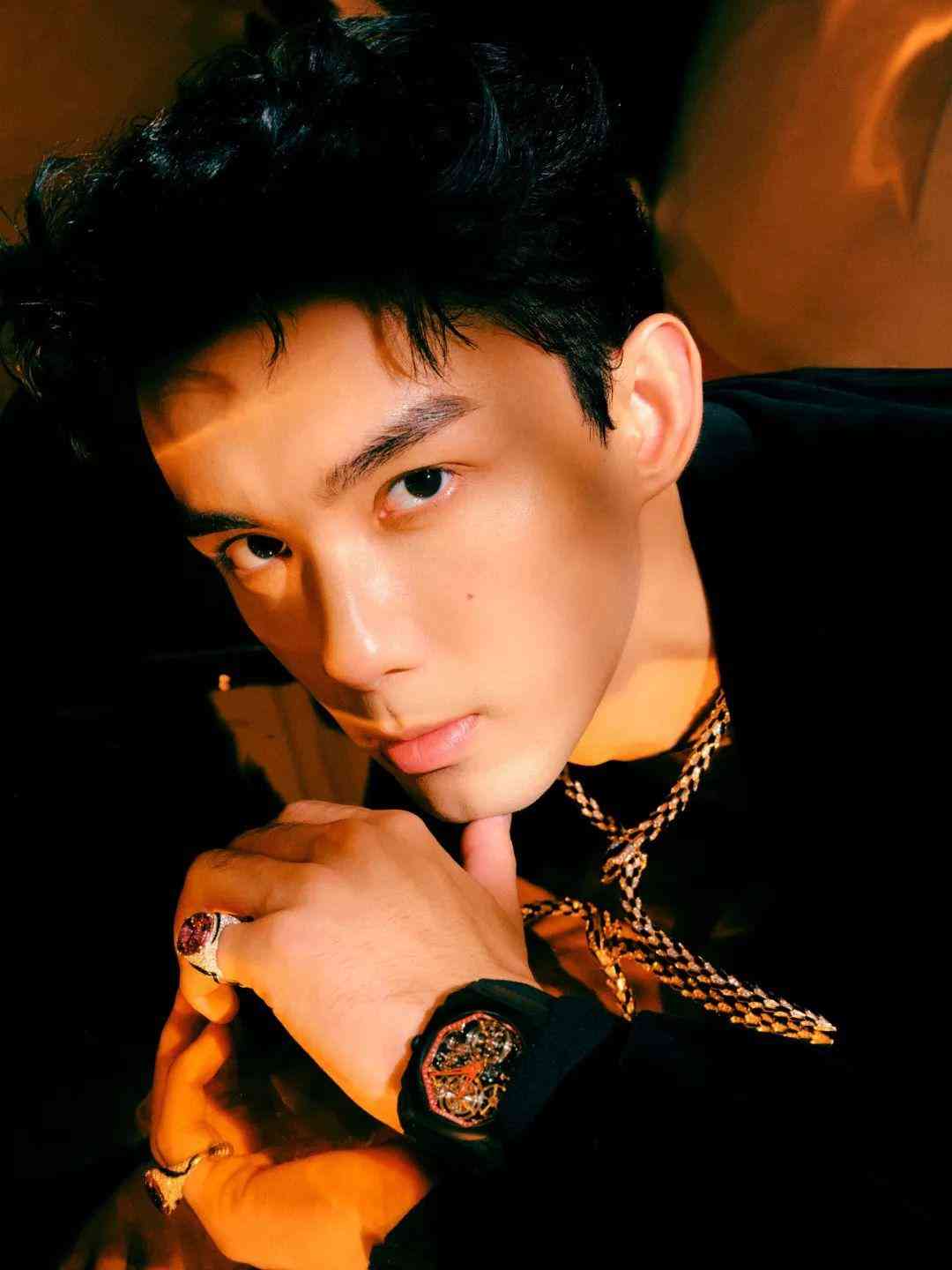 宝格丽戒指什么材质(宝格丽戒指贵不贵)插图7 宝格丽戒指什么材质(宝格丽戒指贵不贵)插图7