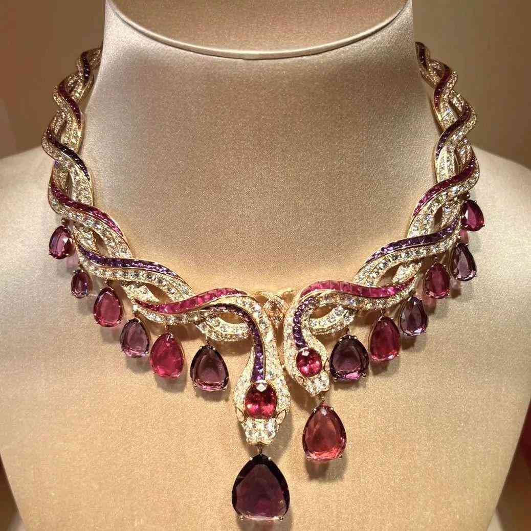 宝格丽戒指什么材质(宝格丽戒指贵不贵)插图47 宝格丽戒指什么材质(宝格丽戒指贵不贵)插图47