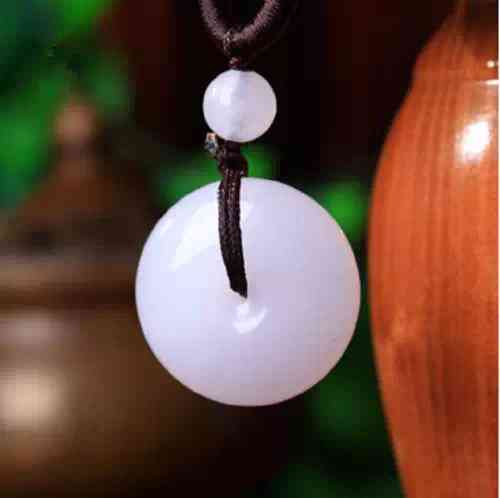 玉吊坠打结方法(玉吊坠挂绳怎么打结视频)