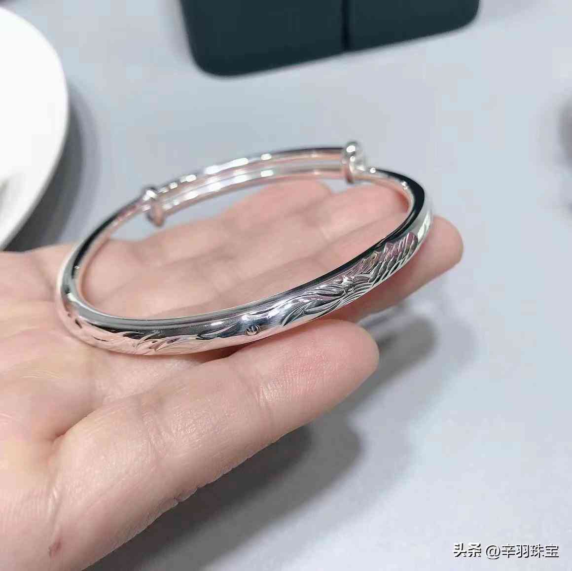 au750是什么金值钱吗(au750金多少钱一克)插图5 au750是什么金值钱吗(au750金多少钱一克)插图5