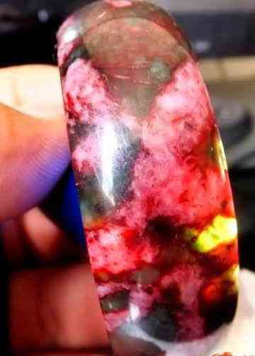 东陵石手镯价格(东陵石多少钱一克)插图22