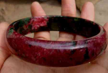 东陵石手镯价格(东陵石多少钱一克)插图24