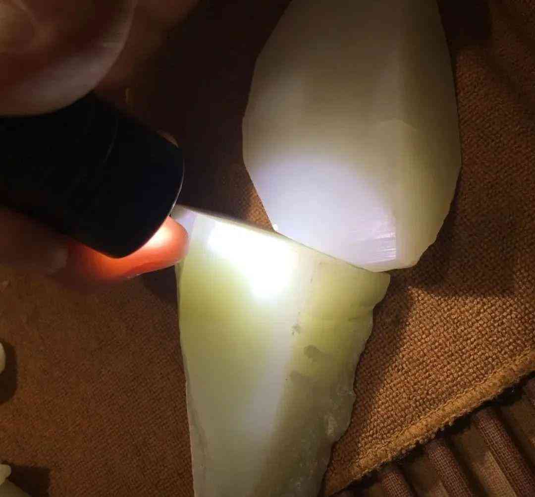 怎么看是不是好玉(什么样的玉才是真正的好玉)插图2