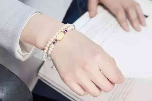 紫水晶和黄水晶哪个更招财(黄水晶适合什么属相的人)插图31 紫水晶和黄水晶哪个更招财(黄水晶适合什么属相的人)插图31