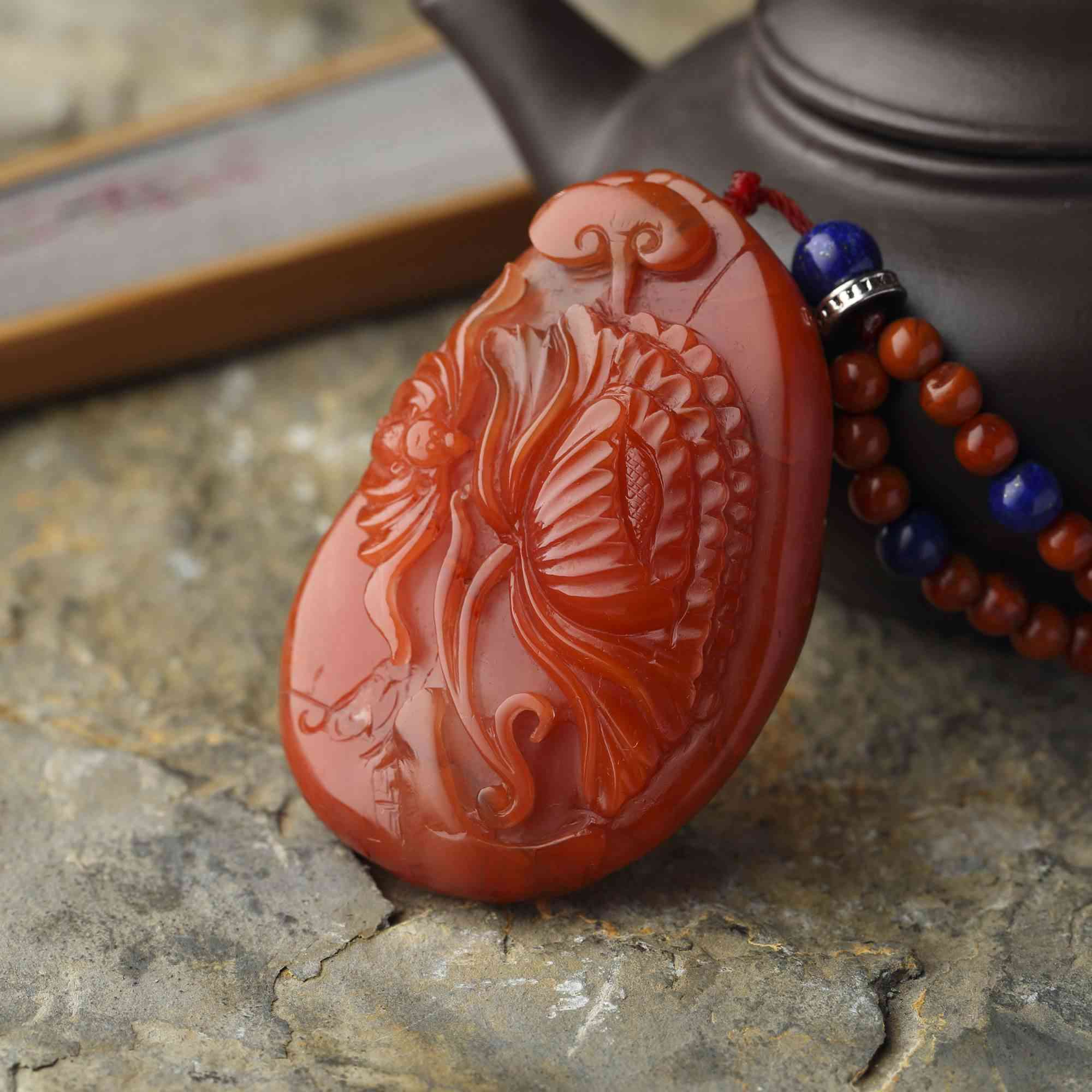 珍珠和玉哪个更养人(什么玉最好有灵性养人)插图1