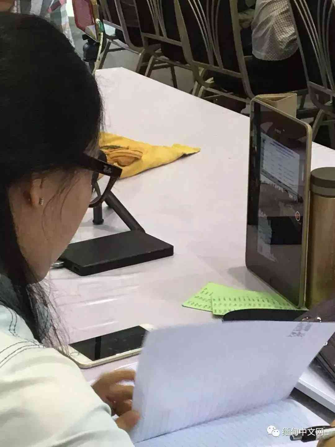 缅甸翡翠原石直播(缅甸翡翠视频直播)插图11