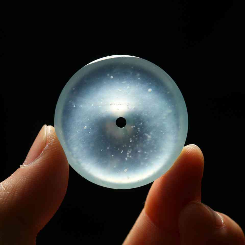 平安扣翡翠怎样辨别好坏(平安扣翡翠怎么辨别真假)