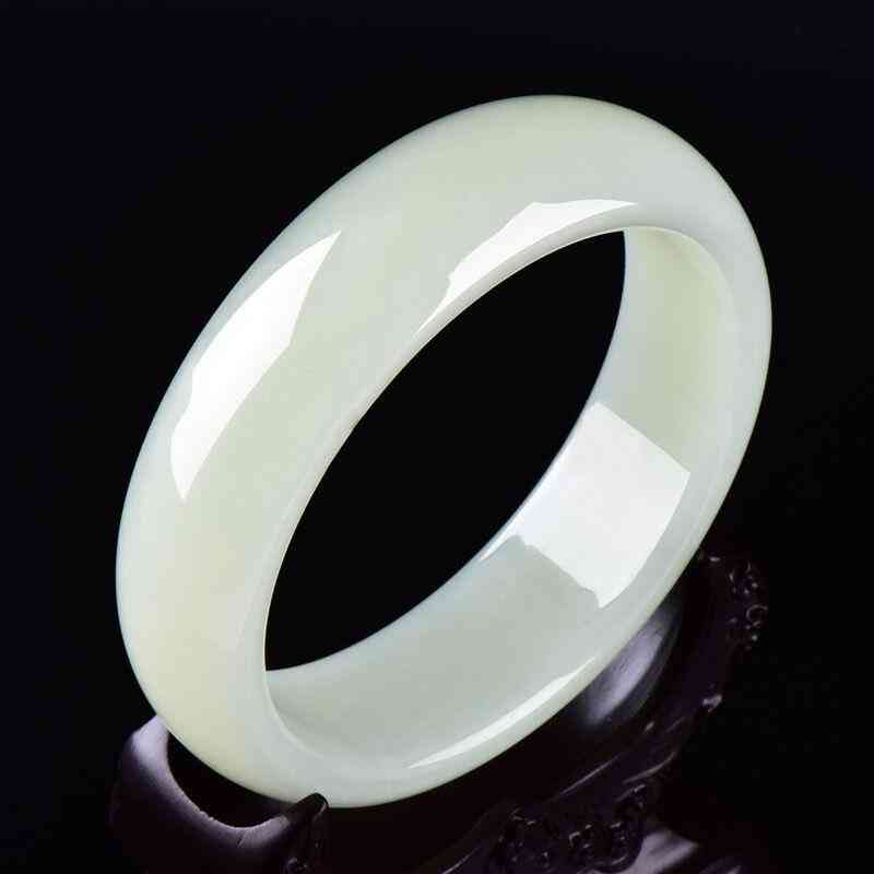 老人戴珍珠项链的好处(老人戴珍珠项链有什么好处)插图1