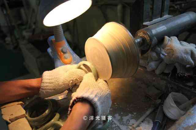 哪里的玉手镯最好(哪里的玉手镯最好最便宜)插图16 哪里的玉手镯最好(哪里的玉手镯最好最便宜)插图16