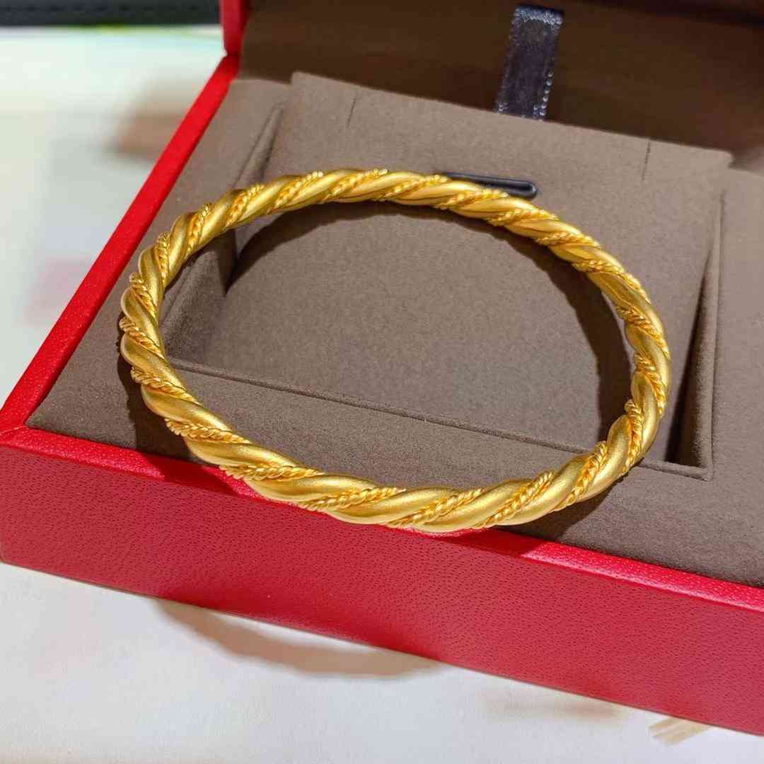 黄金手镯一般多少克左右好(黄金手镯多少克带着最舒服)插图7 黄金手镯一般多少克左右好(黄金手镯多少克带着最舒服)插图7