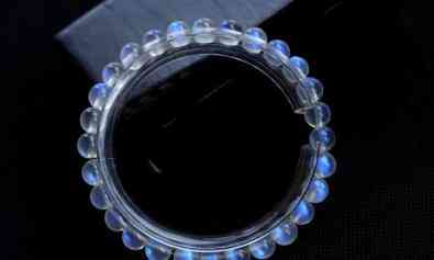 银月光石的功效与作用(白蓝灰三种月光石功效的区别)插图5 银月光石的功效与作用(白蓝灰三种月光石功效的区别)插图5