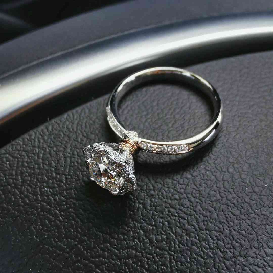 钻戒怎么买比较划算(钻戒怎么买最划算)插图2 钻戒怎么买比较划算(钻戒怎么买最划算)插图2