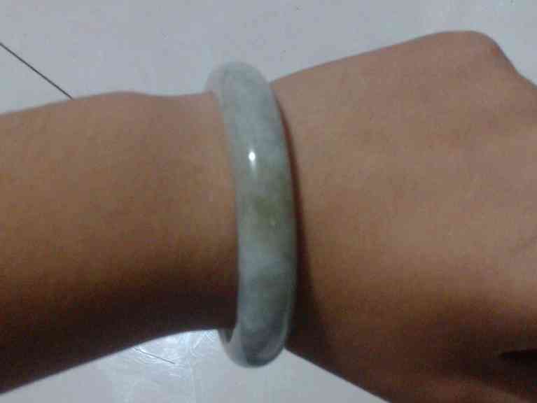 玉镯戴多久就认主人了(五大生肖不适合戴玉)插图2