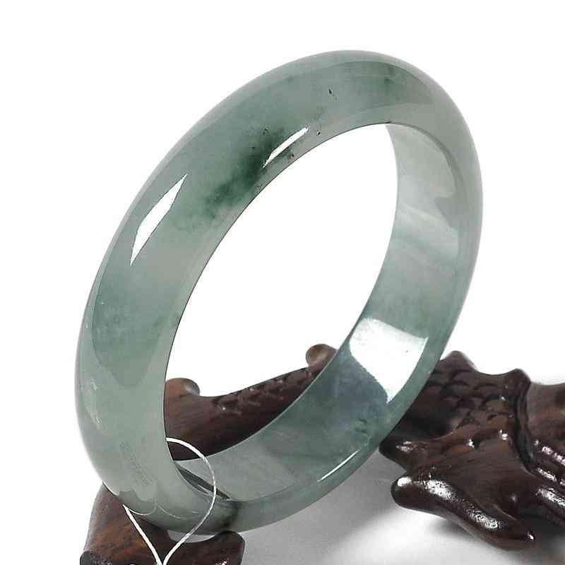 玉镯戴多久就认主人了(五大生肖不适合戴玉)插图3