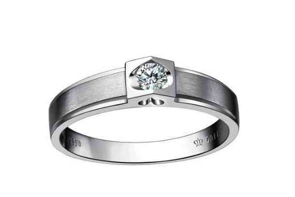 钻戒定制品牌(迪奥钻戒定制品牌)插图6 钻戒定制品牌(迪奥钻戒定制品牌)插图6