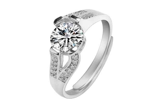 钻戒定制品牌(迪奥钻戒定制品牌)插图10 钻戒定制品牌(迪奥钻戒定制品牌)插图10