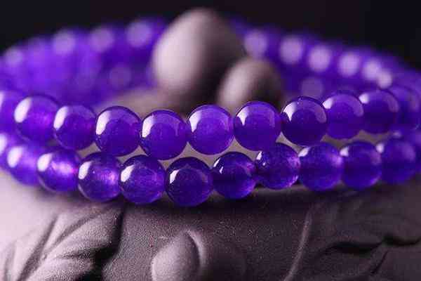 老坑冰种翡翠是什么意思(冰种和糯种哪个好)插图3