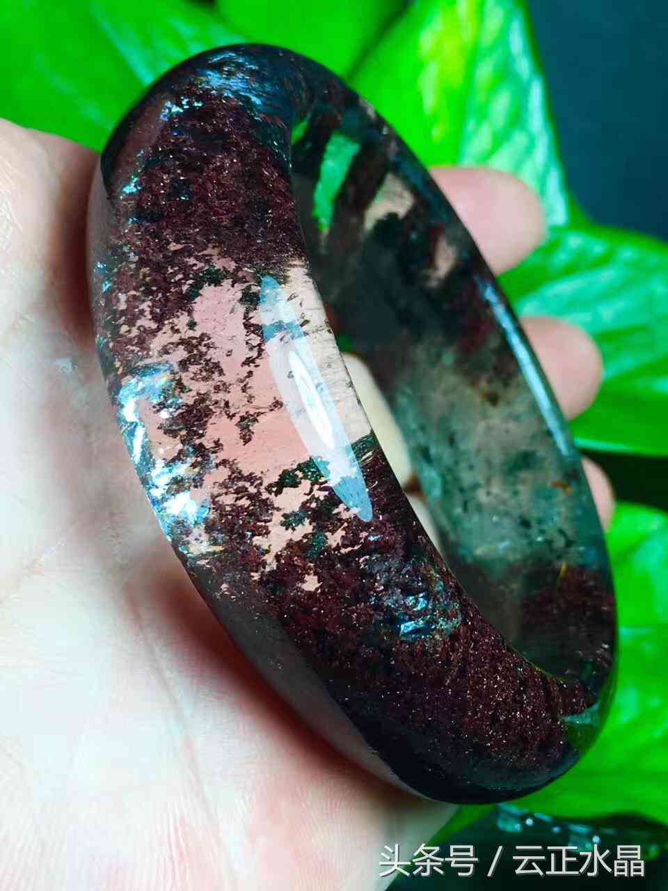 粉水晶手镯贵吗一般多少钱(粉水晶手镯容易碎吗)插图4