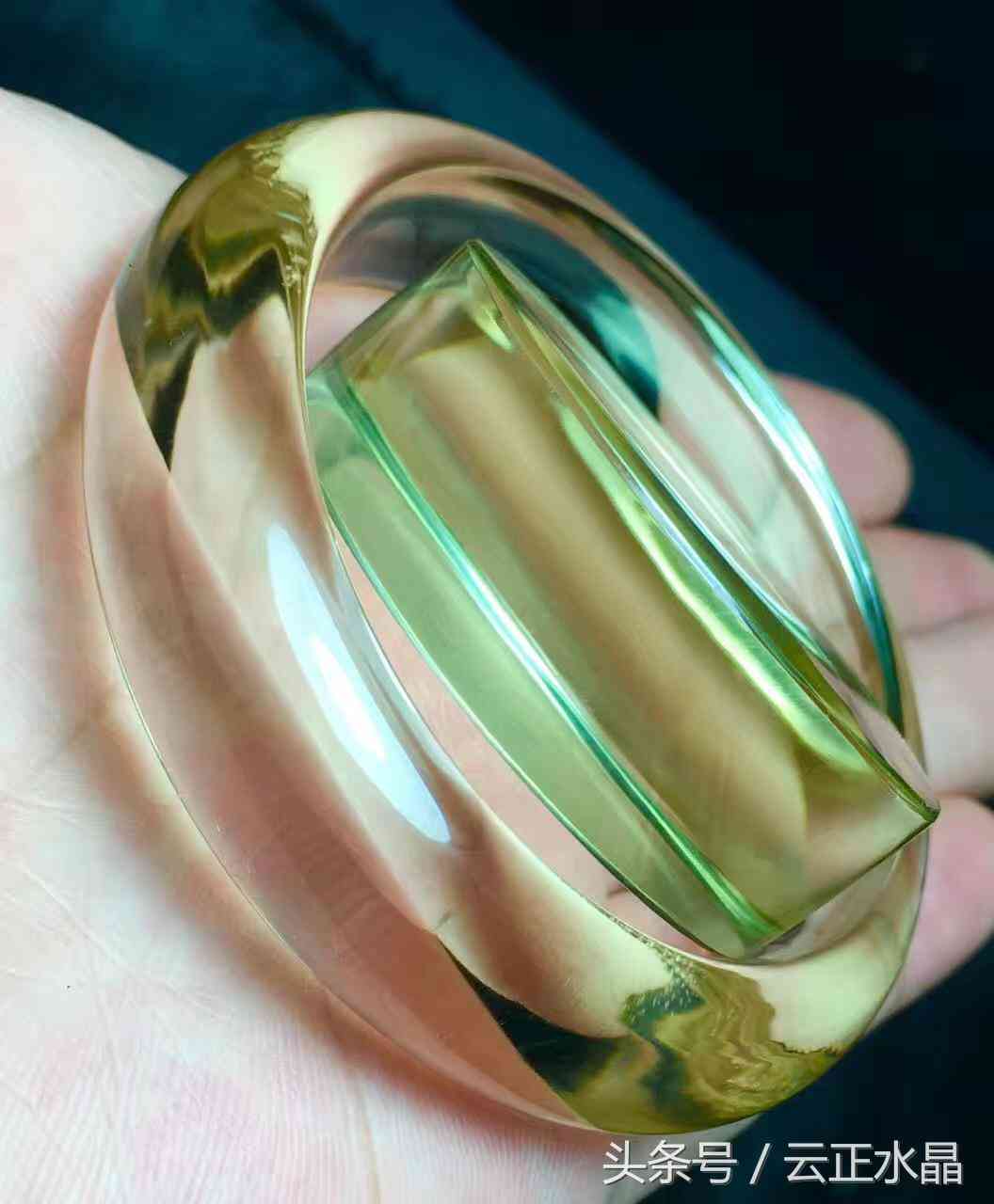 粉水晶手镯贵吗一般多少钱(粉水晶手镯容易碎吗)插图7