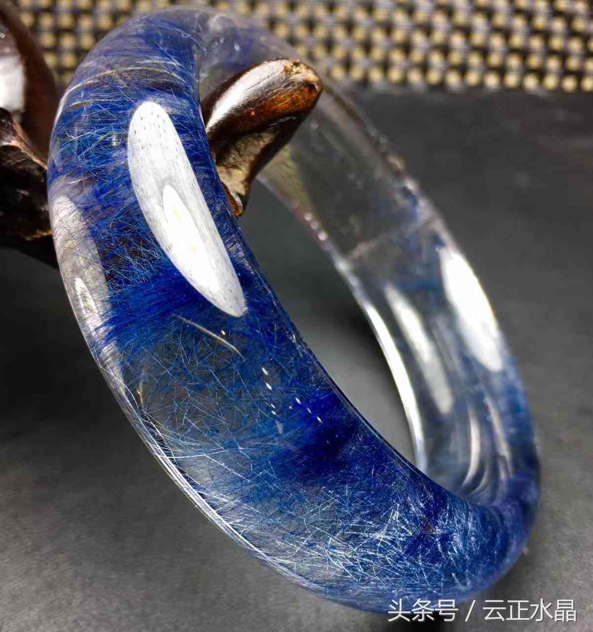 粉水晶手镯贵吗一般多少钱(粉水晶手镯容易碎吗)插图12