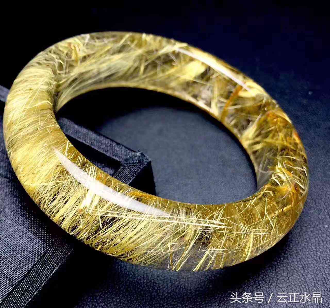 粉水晶手镯贵吗一般多少钱(粉水晶手镯容易碎吗)插图16