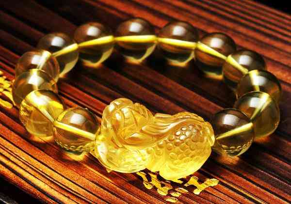 女生佩戴茶水晶的禁忌(女生佩戴茶水晶的禁忌是什么)插图6 女生佩戴茶水晶的禁忌(女生佩戴茶水晶的禁忌是什么)插图6