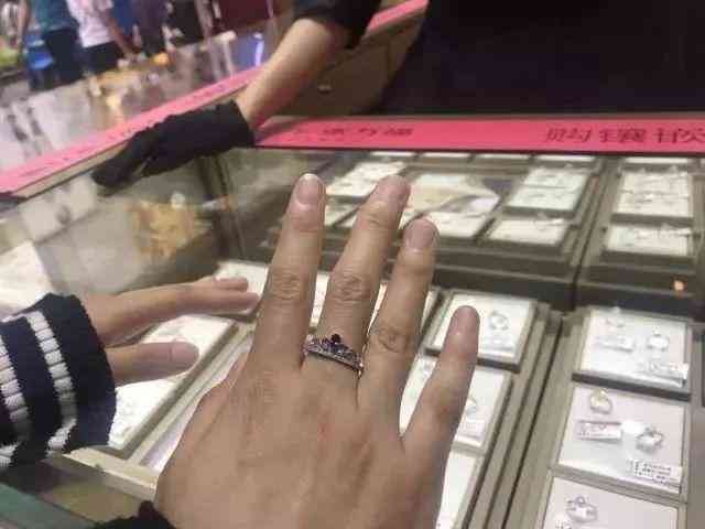 张万福珠宝首饰怎么样(珠宝品牌排行榜前十名)插图10 张万福珠宝首饰怎么样(珠宝品牌排行榜前十名)插图10