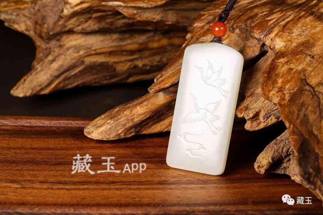 和田玉牌子一般值多少钱(和田玉牌子最好是什么尺寸)插图1